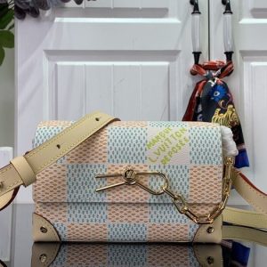 Beige yupoo Top quality