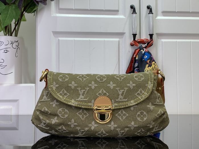 Beige yupoo Top quality