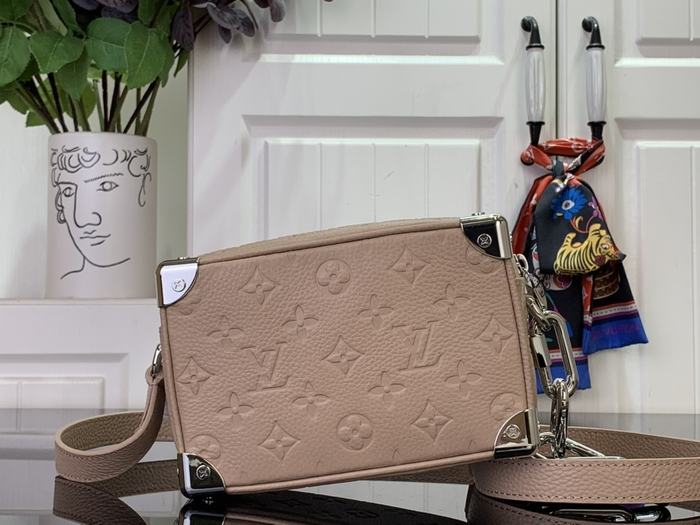 Beige yupoo Top quality