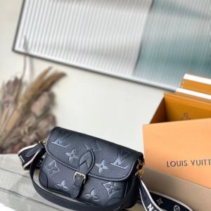 Black yupoo Top quality