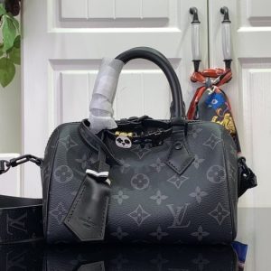 Black yupoo Top quality