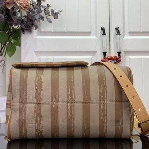 Beige yupoo Top quality