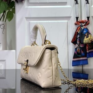 Beige yupoo Top quality