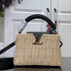 Beige yupoo Top quality