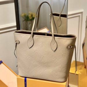 Beige yupoo Top quality