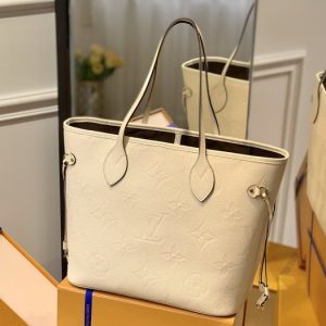 Beige yupoo Top quality