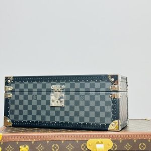 Grey yupoo Top quality