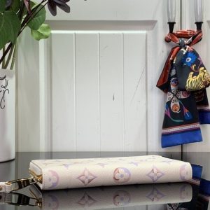 Beige yupoo Top quality