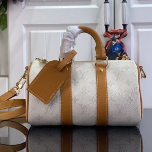 Beige yupoo Top quality