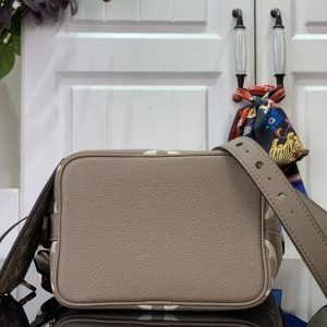 Beige yupoo Top quality