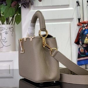 Beige yupoo Top quality