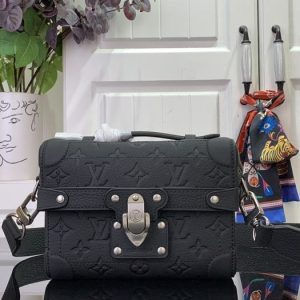 Black yupoo Top quality