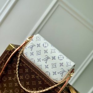 Brown yupoo Top quality