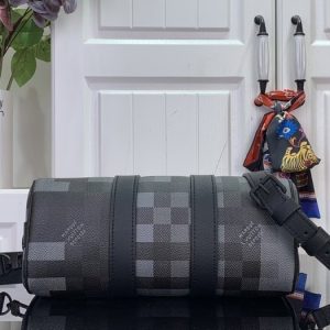 Grey yupoo Top quality