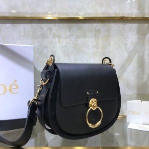 Chloe-Tote-bag-with-stylish-features-Black-01A