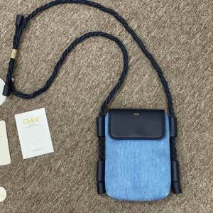 Chloe-Tote-bag-with-stylish-features-Black-01A-2