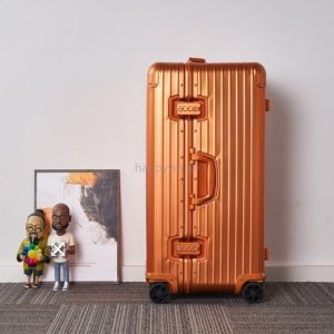 Rimowa White suitcase Bags yupoo