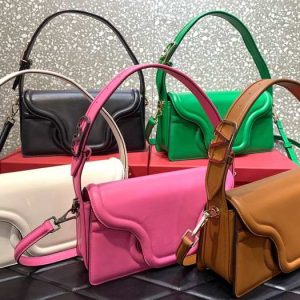 Valentino Tan Yupoo Bags No1 Quality