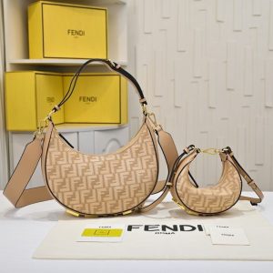 Fendi-Tote-bag-with-shoulder-strap-Beige-01A
