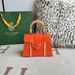 yupoo-BagTypeTote-Small-structured-tote-with-top-handle-Red-01A