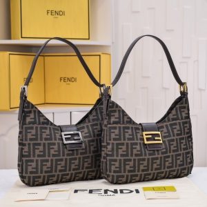 Fendi-Tote-bag-with-stylish-design-Brown-01A-3