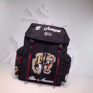 gucci-Backpack-with-sporty-features-Black-01A