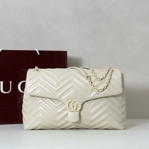 gucci-BagTypeTote-Chevron-pattern-leather-tote-Beige-01A