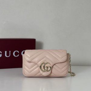 gucci-BagTypeTote-Quilted-Chain-Wallet-Beige-01A