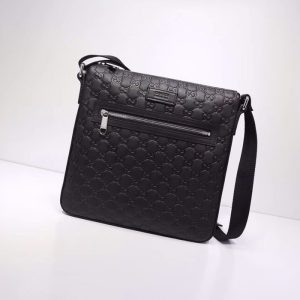 gucci-BagTypeTote-Soft-Leather-Tote-with-Zip-Pocket-Black-01A