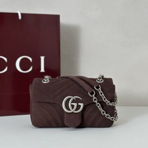 gucci-BagTypeTote-Stylish-and-Compact-Burgundy-01A-2