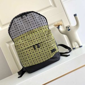 Issey-Miyake Green 1:1