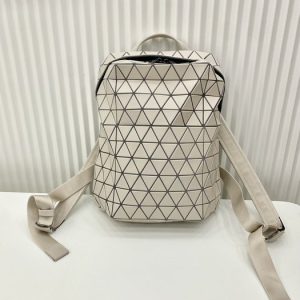 Issey-Miyake Beige 1:1