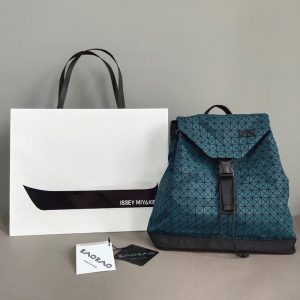 Issey-Miyake Teal 1:1