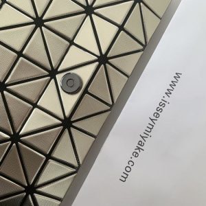 Issey-Miyake Grey 1:1