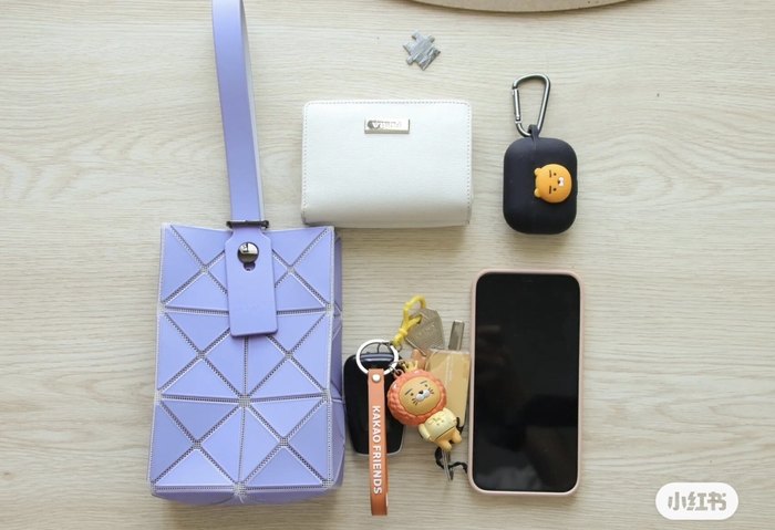 Issey-Miyake Grey 1:1