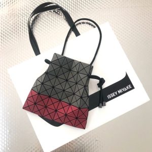 Issey-Miyake Black 1:1