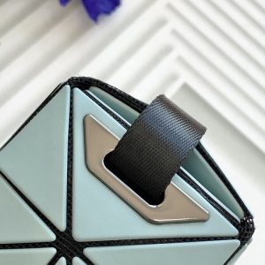 Issey-Miyake Tan 1:1