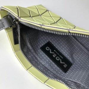 Issey-Miyake Pink 1:1