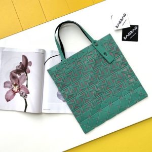 Issey-Miyake Green 1:1