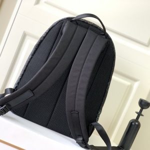 Issey-Miyake Black 1:1