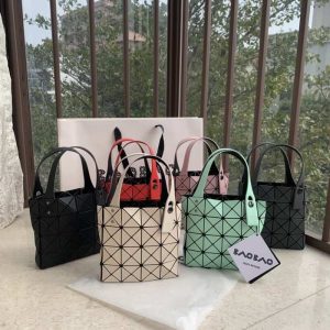 Issey-Miyake Black 1:1