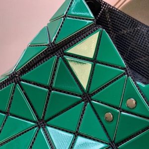 Issey-Miyake Red 1:1