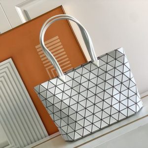 Issey-Miyake Beige 1:1