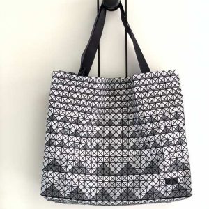 Issey-Miyake Black 1:1