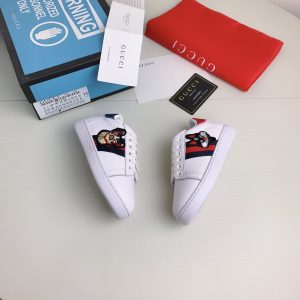 Gucci White Embroidered Sneakers with Red and Navy Stripes f