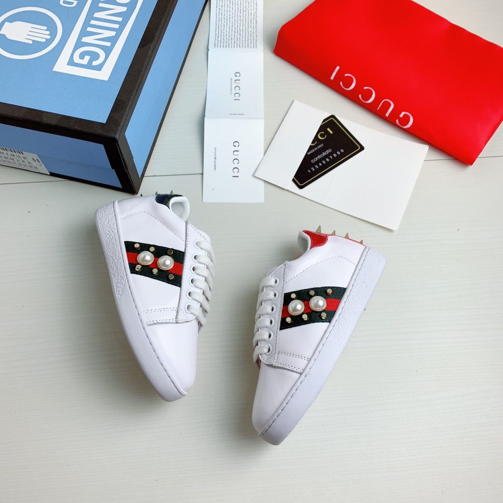 Gucci White Leather Sneakers with Pearl and Spike Detail