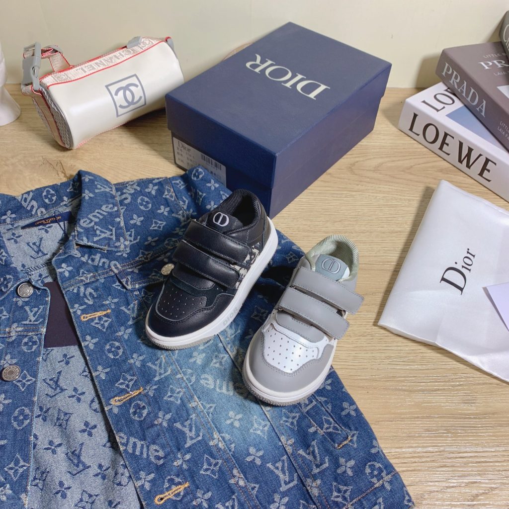 Dior Kids’ Sneakers in Black and Grey, Velcro Closure, Styli