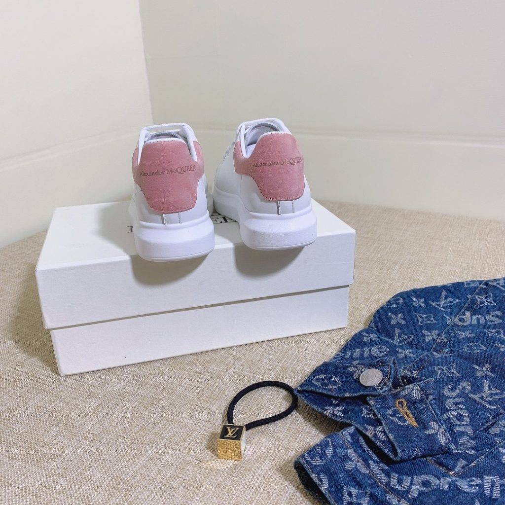 Alexander McQueen Women’s White and Pink Leather Sneakers