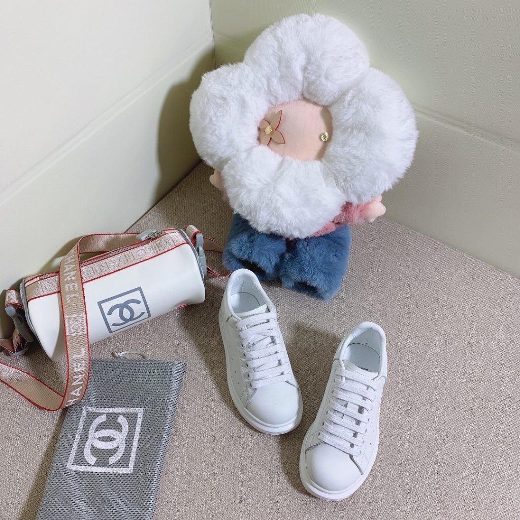 Chanel White Leather Sneakers for Women Casual High Fashio