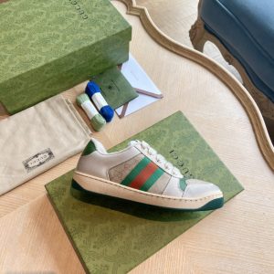 Gucci Women's Beige Sneakers with Green and Red Stripes, Lea